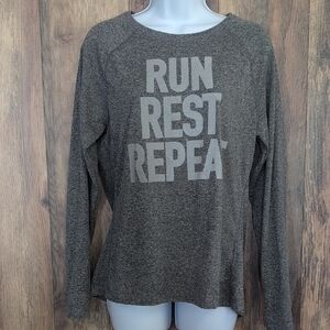 Old Navy Charcoal Graphic Long Sleeve Tee L                            D376